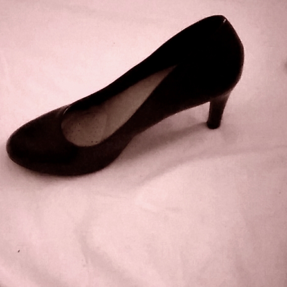 Shoes - Ladies heels
